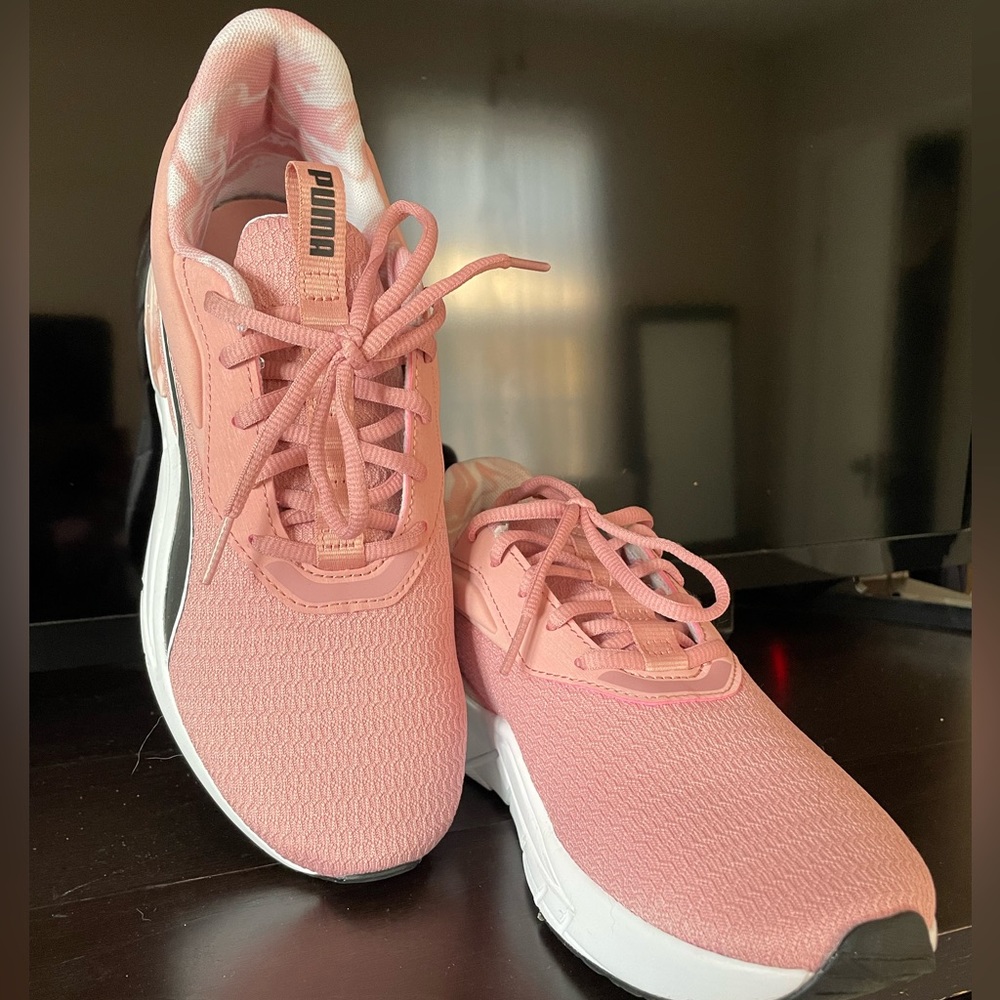Ladies Puma Running Shoes